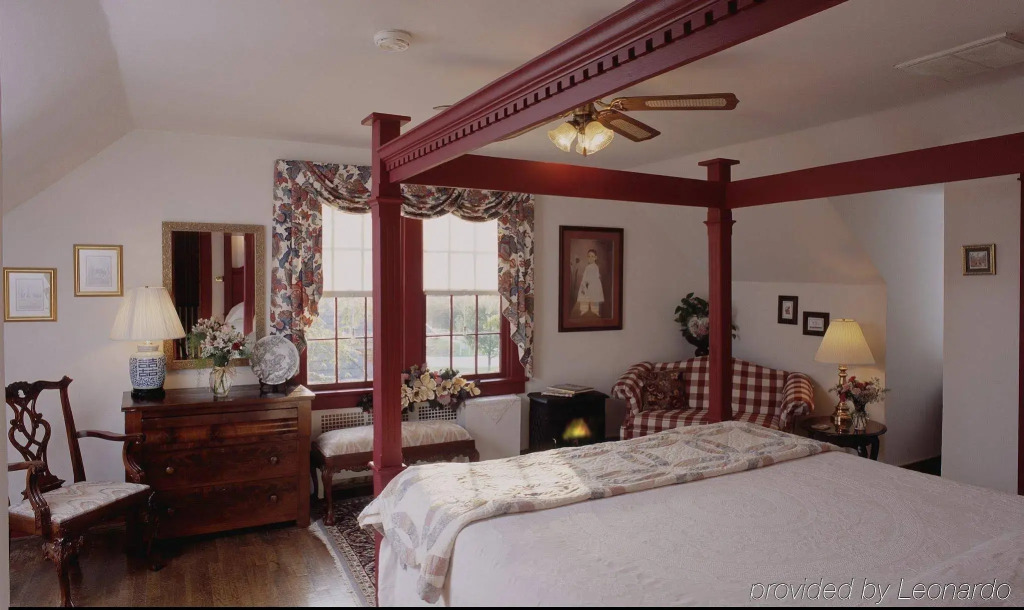 Cedars of Williamsburg Bed & Breakfast