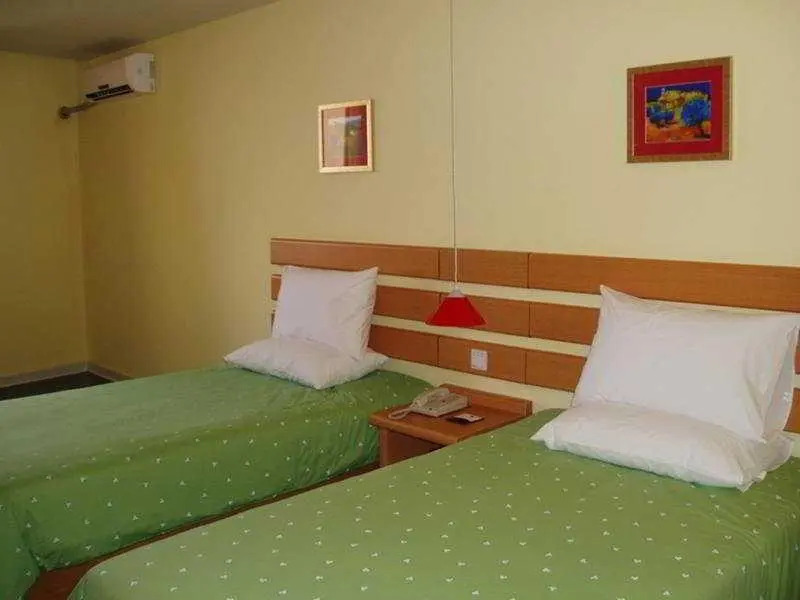 Home Inn Quanan Square