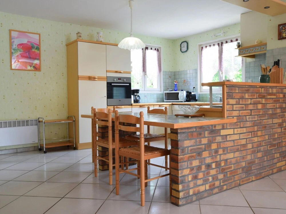 Detached villa in a small villa estate with private swimming pool