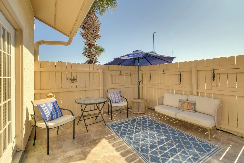 2 Units at Horizon South Resort! Walk to Beach