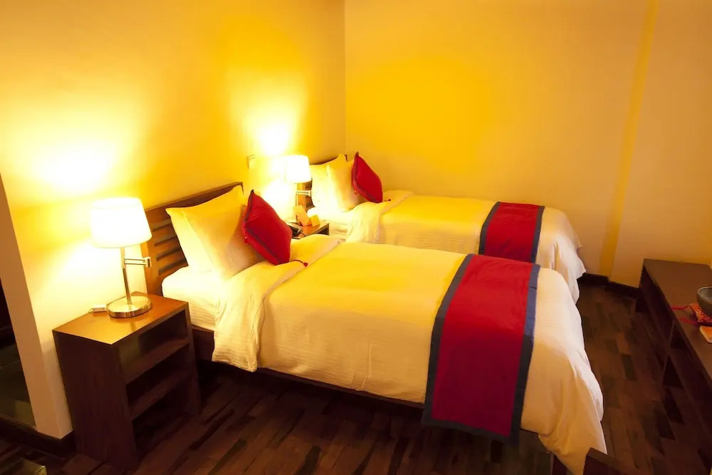 Hotel Dolmaling - Stay for Cause