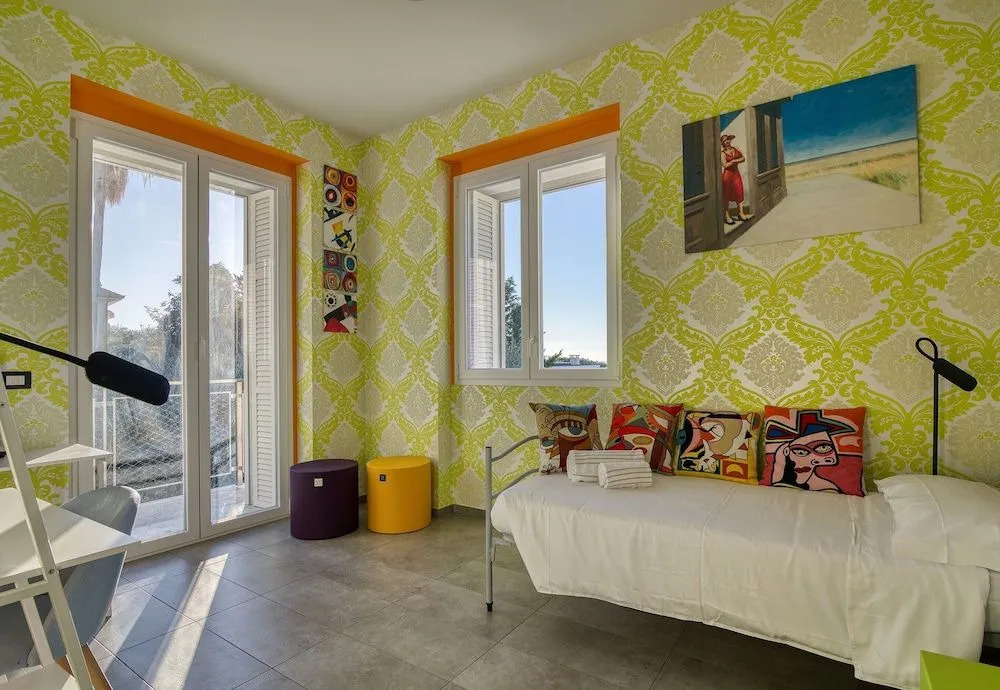 La Lincolnia - with Garden and Seaview - Happy Rentals