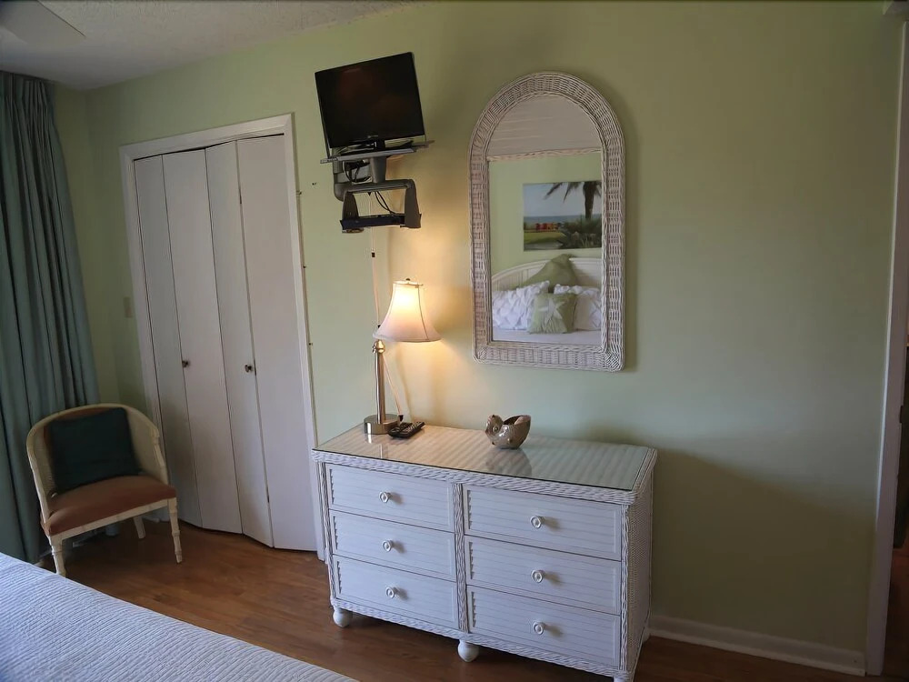 Seaside Beach & Racquet Club 1110 2 Bedrooms 2 Bathrooms Condo