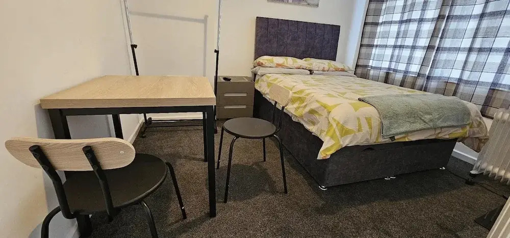 Cozy 3-bed House in Dagenham