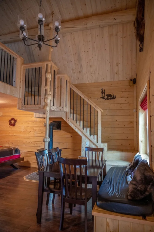 Cloudberry Cabin