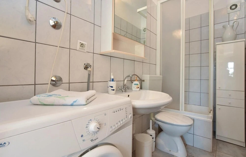 Awesome Home in Zarace With Wifi and 1 Bedrooms