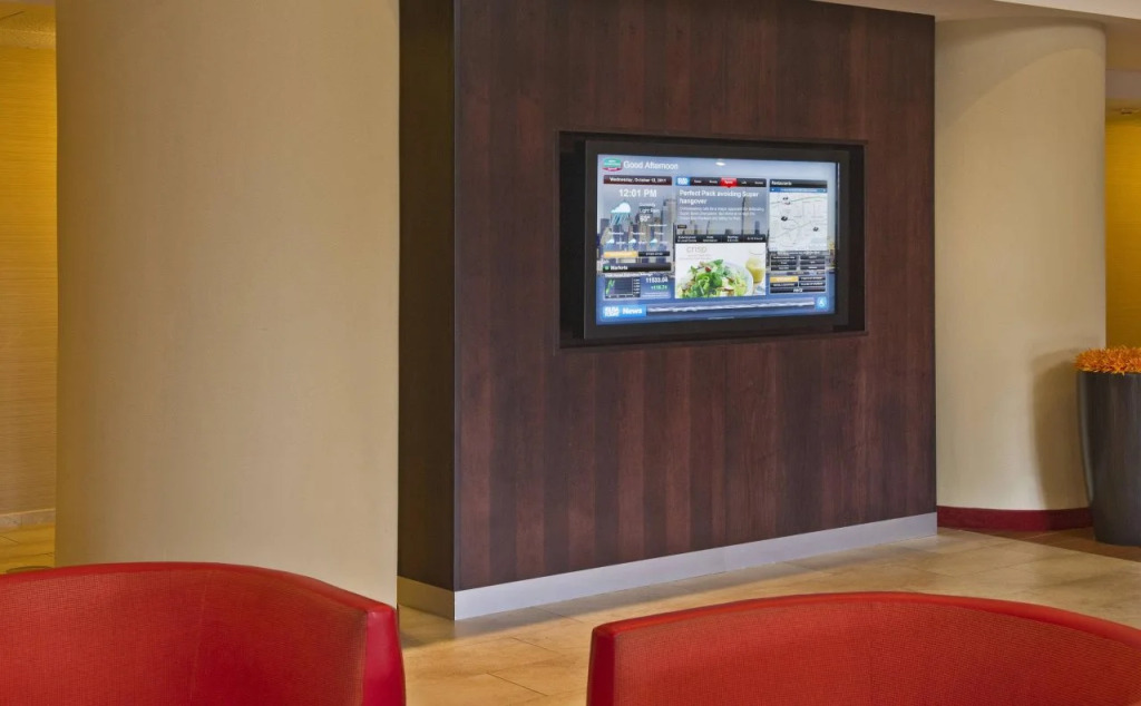 Courtyard by Marriott Long Island MacArthur Airport
