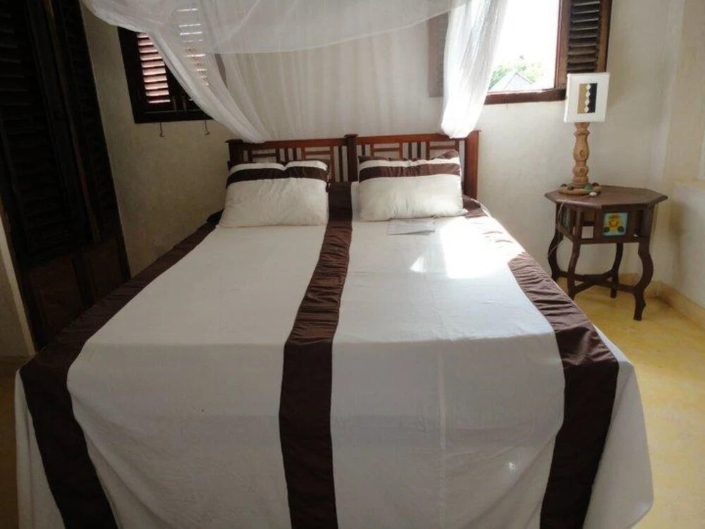Waridi House