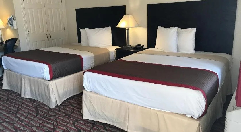 HIgh Five Inn Killeen-Forthood