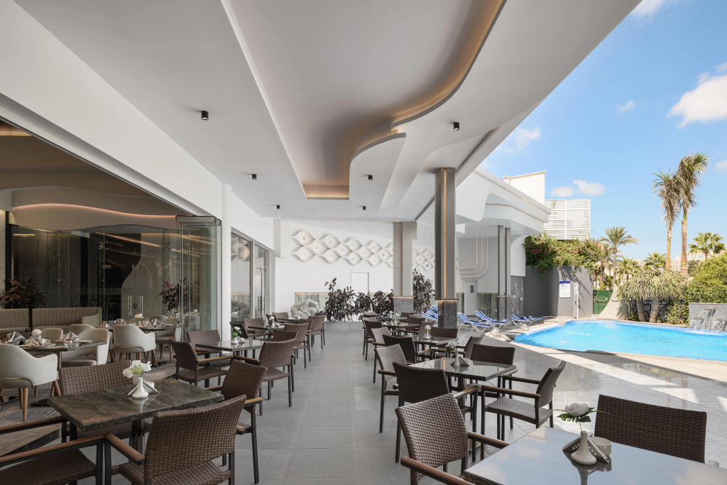 Crowne Plaza Alexandria Mirage by IHG