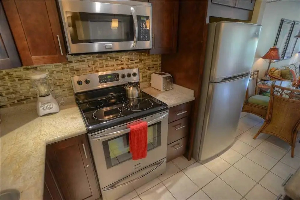 Maui Banyan H214 - One Bedroom Condo