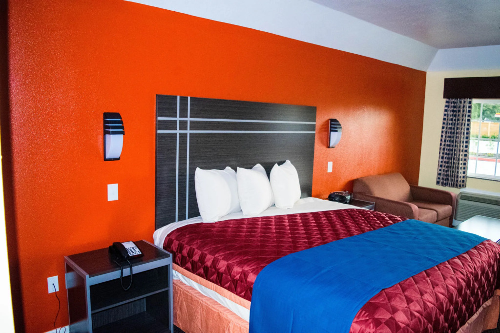 Motel 6 Houston, TX - Willowbrook Mall