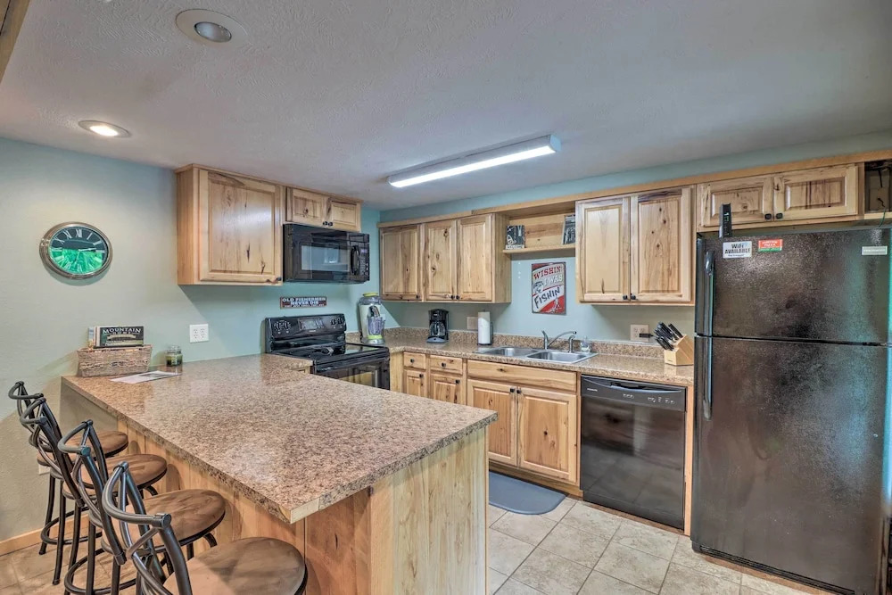 Expansive Cotter Cabin on White River w/ Deck!