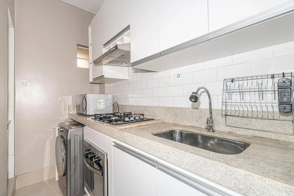 LOFT EM IPANEMA - 100 METROS DA ESTAÇÃO GENERAL OSÓRiO, 200 METROS DA PRAIA