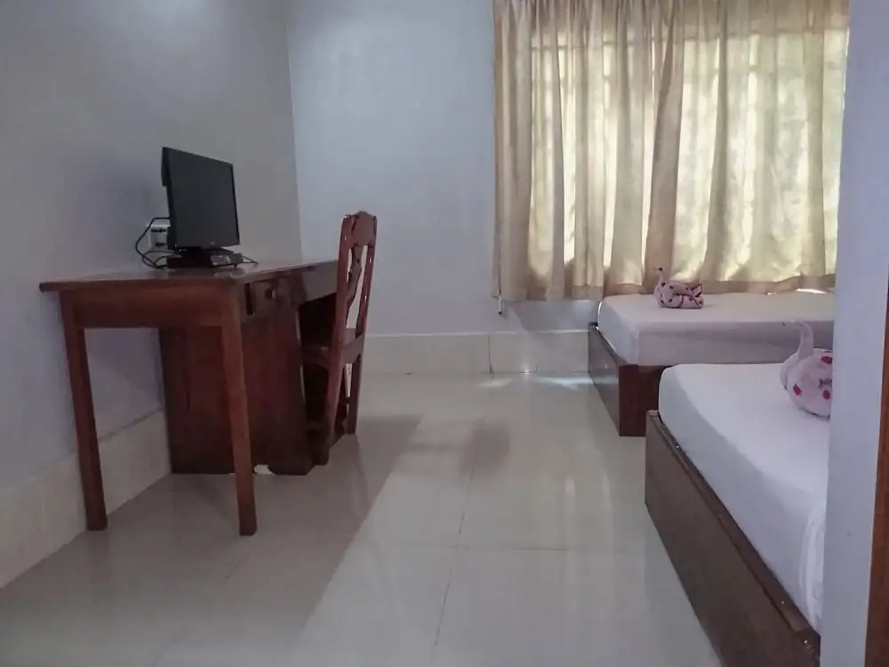 Damnak Riverside Hotel