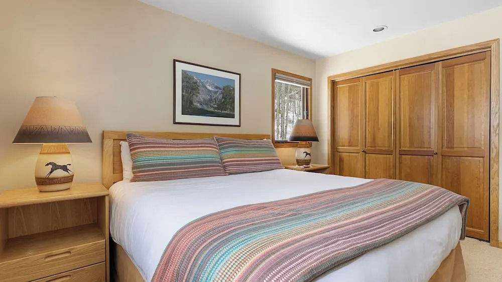 Riverside Condos B204 by Avantstay Condo Close To Downtown, Town Park & Ski Lift #8