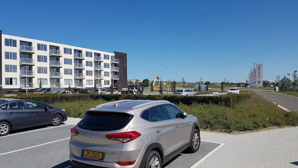 Hotel Acropolis " Op het sportiefste park van de kust "