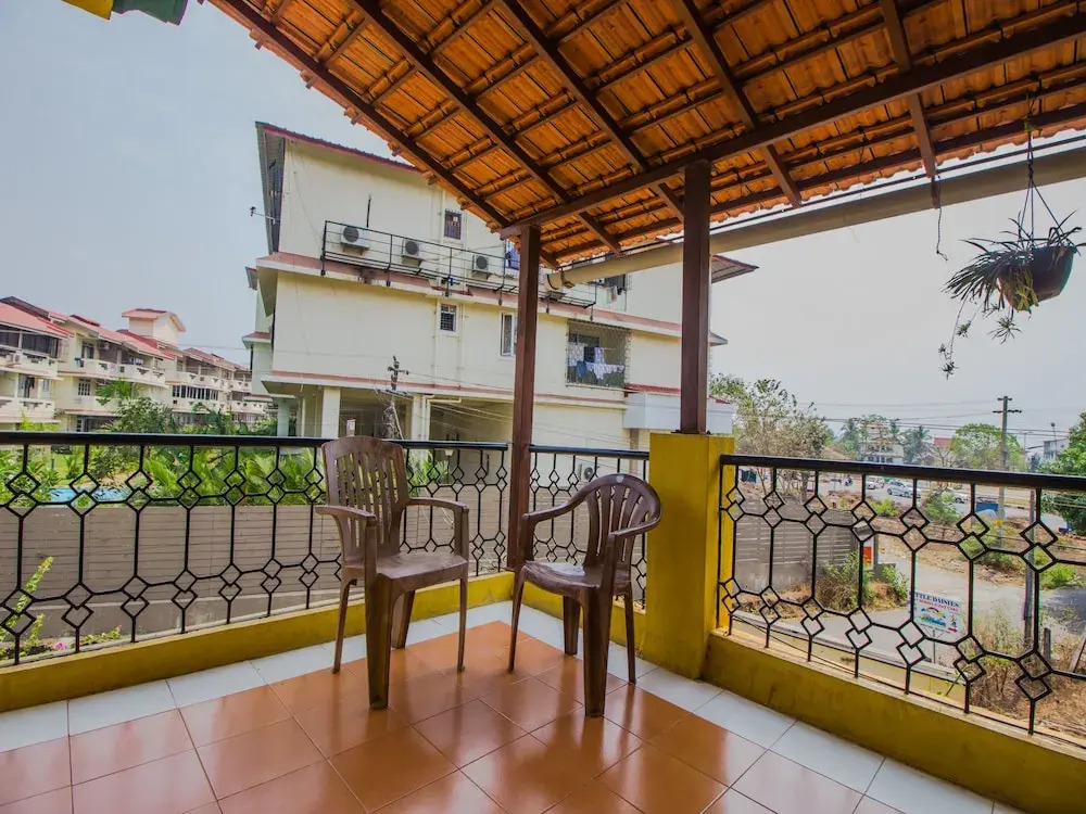 OYO 12666 Home Comfortable Studio Chogum Road