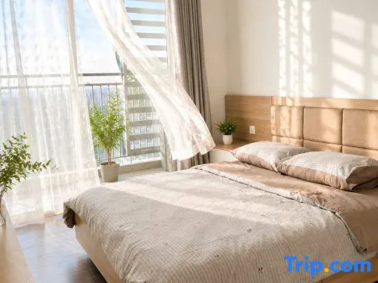 Sun Avenue Corner 3BR | 15 to Opera House