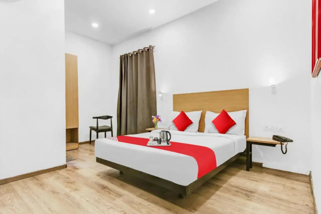 OYO Flagship 70269 Hotel Rudra Grand