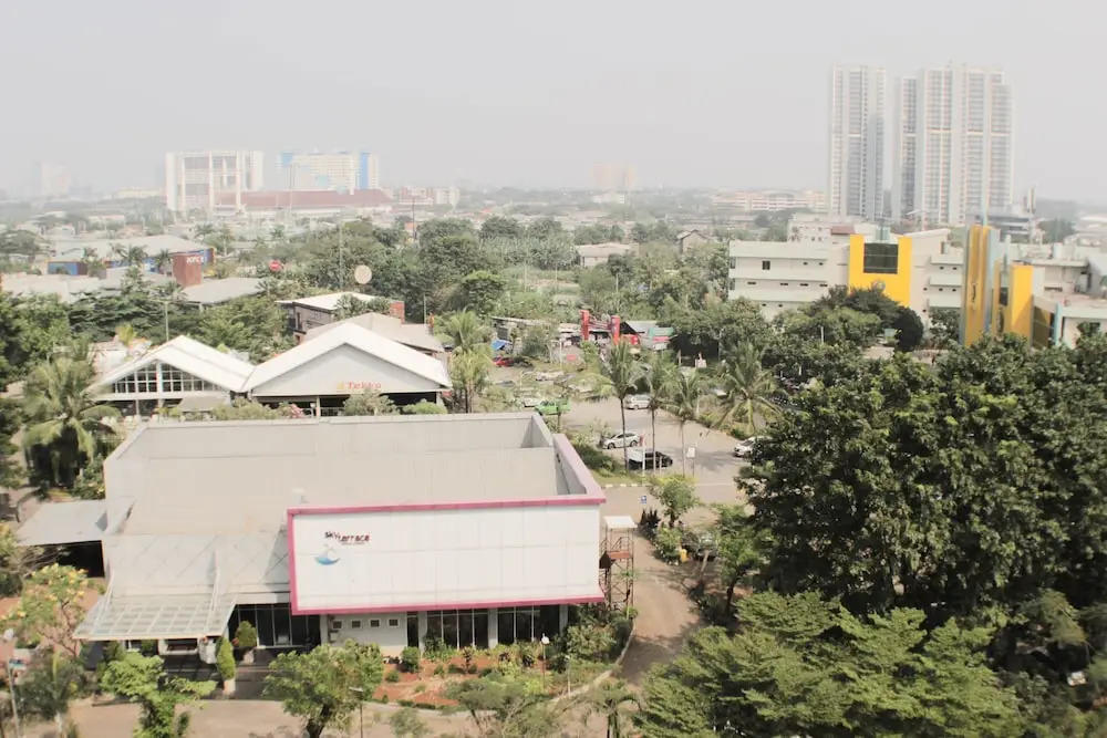 Nice and Comfort 1BR at Sky Terrace Apartment By Travelio