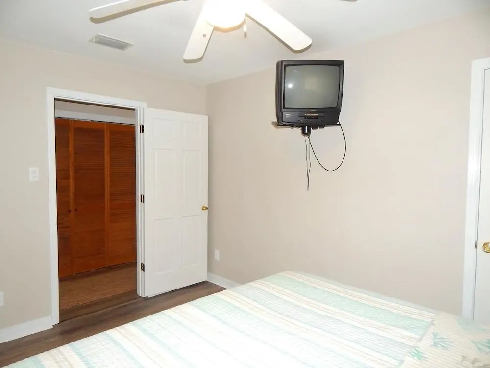017 Morris House 4 Bedrooms 2.5 Bathrooms Home