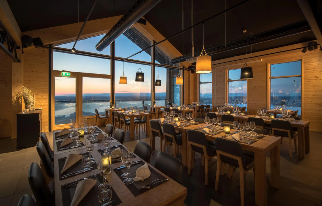 Star Arctic Hotel & Activities