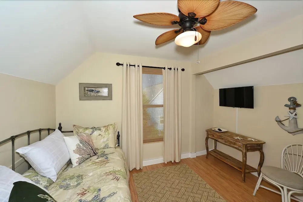 Pelican's Nest 3 Bedrooms 2 Bathrooms Villa
