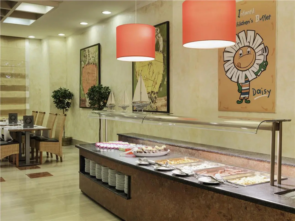 H10 Salauris Palace
