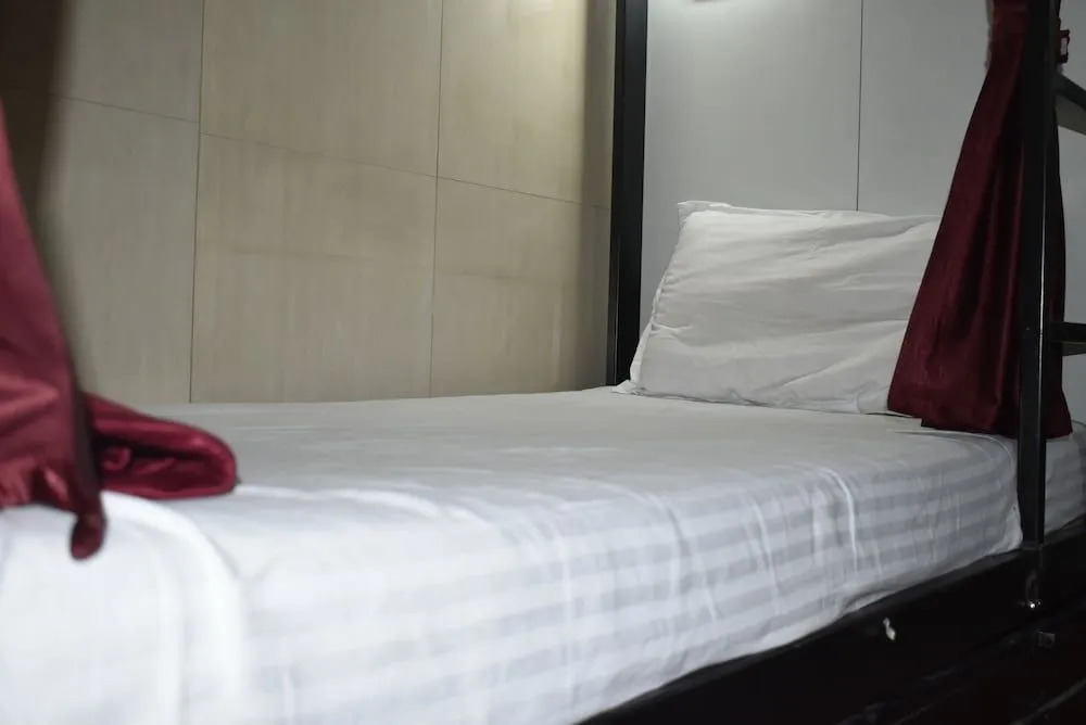 Town Hostel Mumbai - AC Dormitory