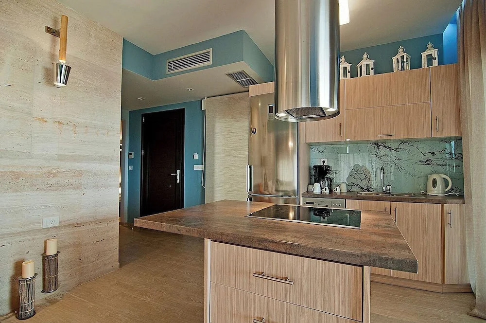 Christies Luxury Suites by Dandy Hospitality