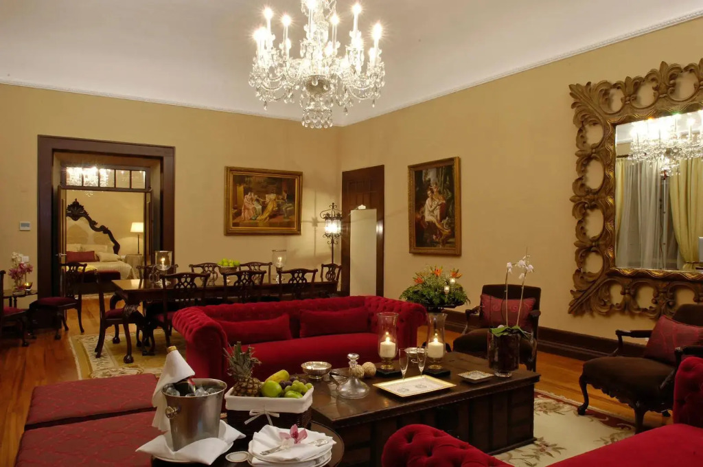 Convento do Espinheiro, Historic Hotel & Spa