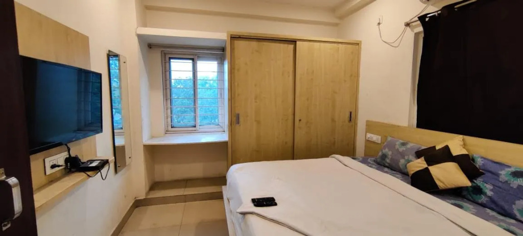 iROOMZ P Homes