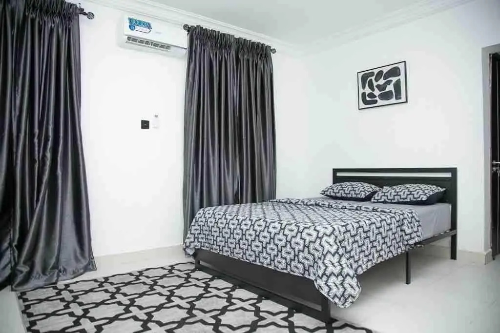 Cozy 3BR Banana Island Apartment