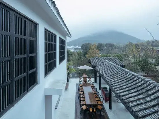 Chaji Shanju Holiay Hotel (Nanjing Laoshan Bulao Village Store)
