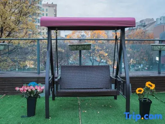 Hangzhou Yue Boutique Hotel (Longhu Zijing Tianjie Sandun Subway Station)
