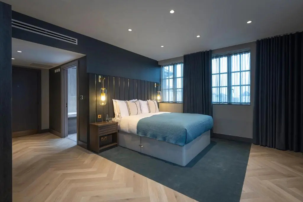 The Heyford Hotel