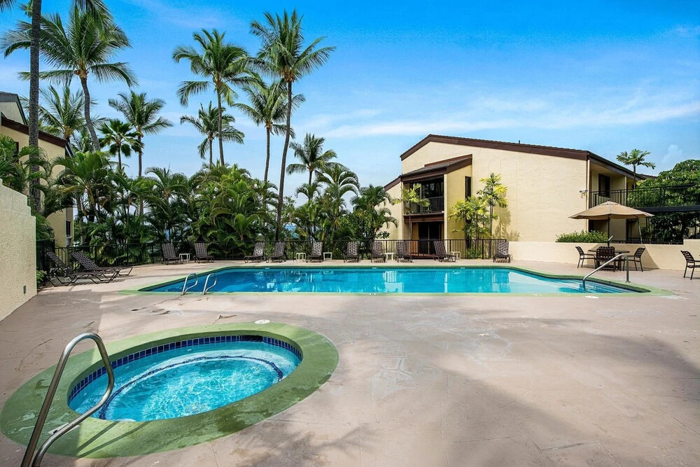 Country Club Villas