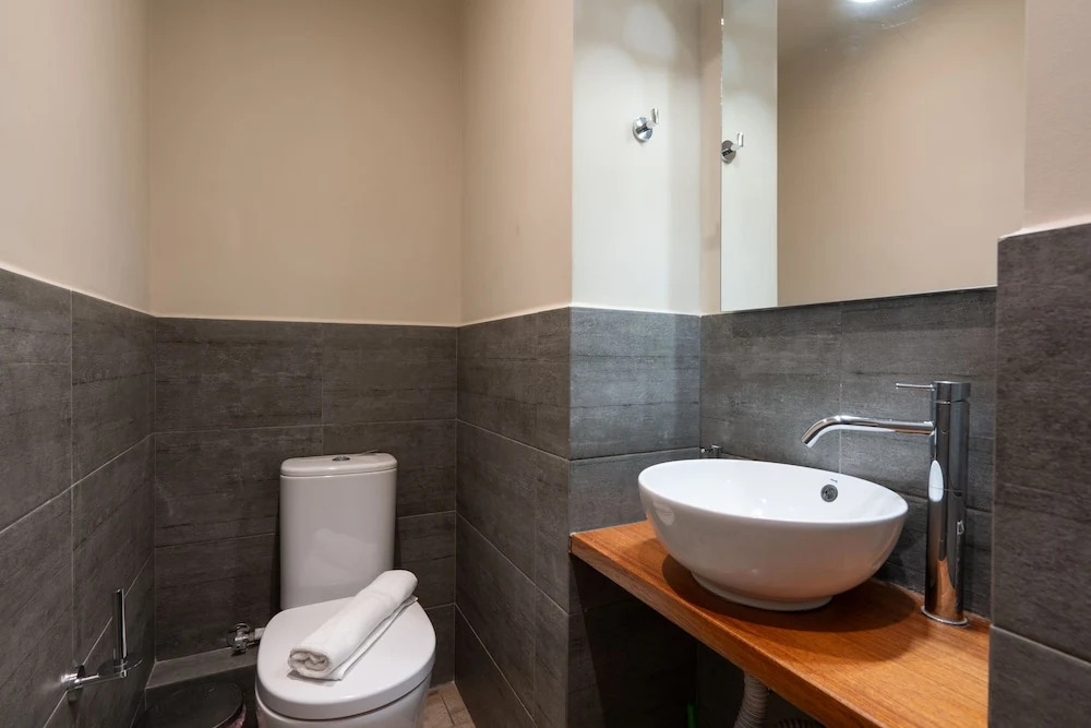 Classy Apartment in Koukaki, Walk to Metro & Acropolis