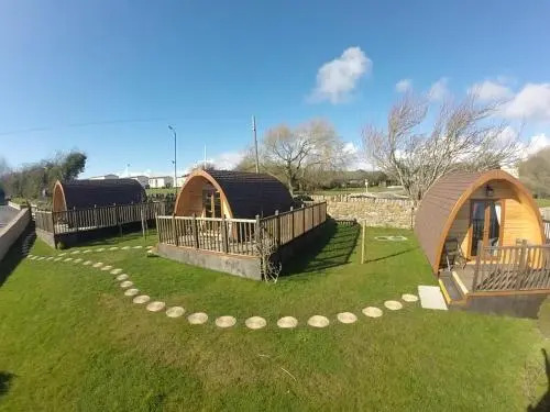 The Golden Ball Cottages