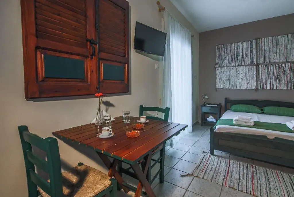 Coastal Apartments - Cozy Seaside Stay in Volos