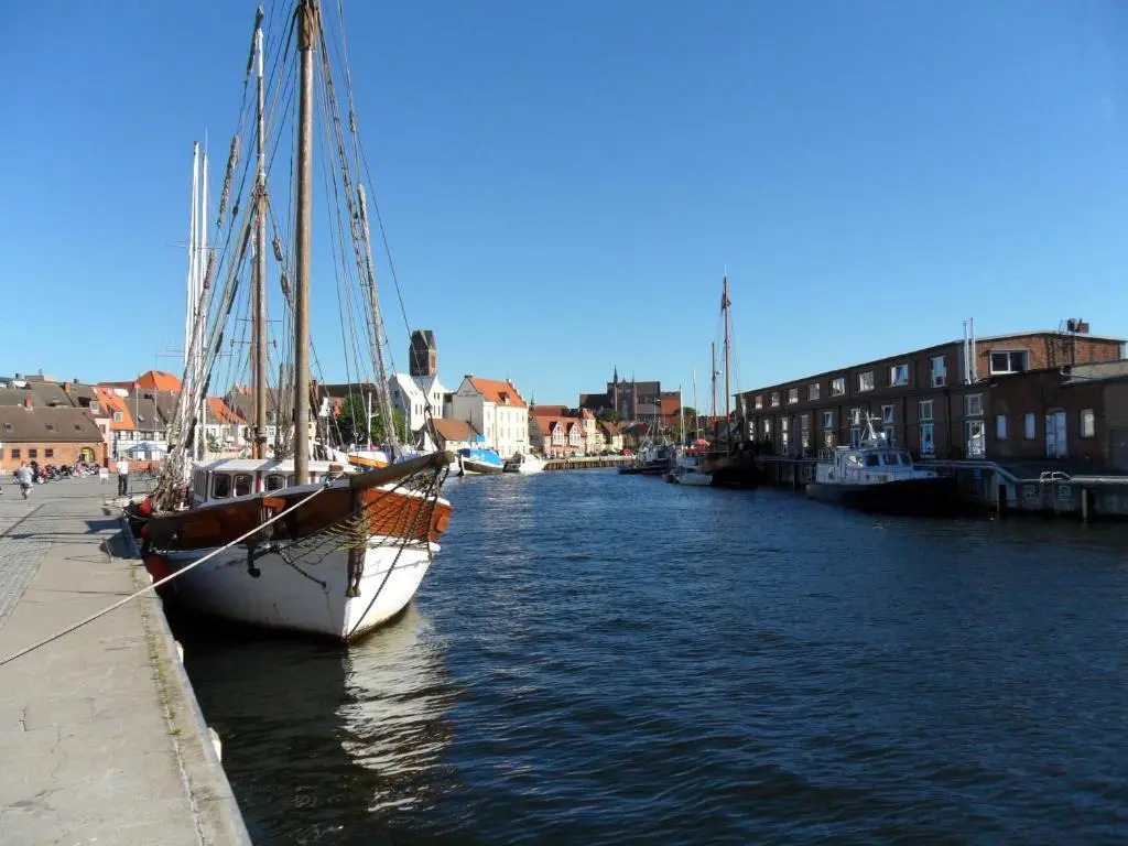 Am Ziegenmarkt Nähe Hafen - ABC83