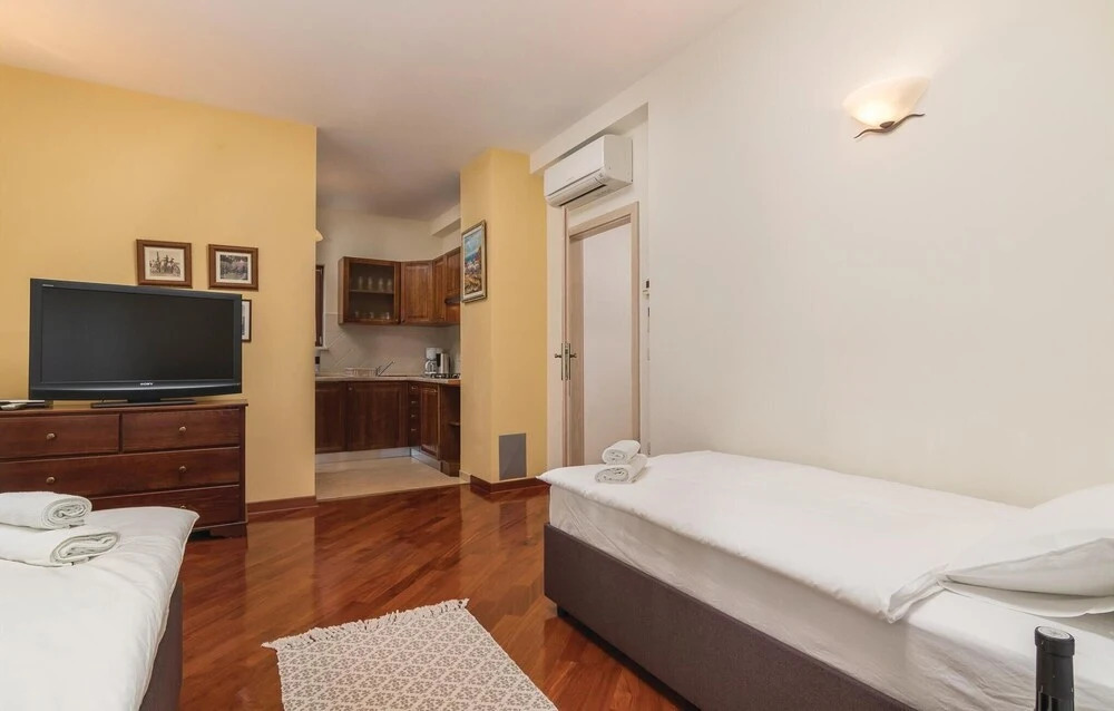 Luxurious Home In Buje