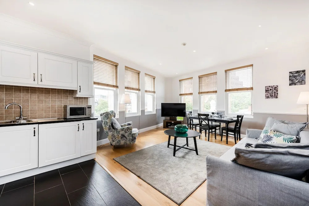 Stay At Mine - Gloucester Mansions