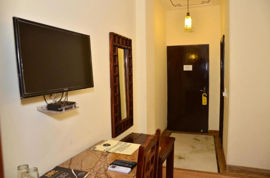 Hotel Rajputana Haveli - Near Jal Mahal - Jaipur
