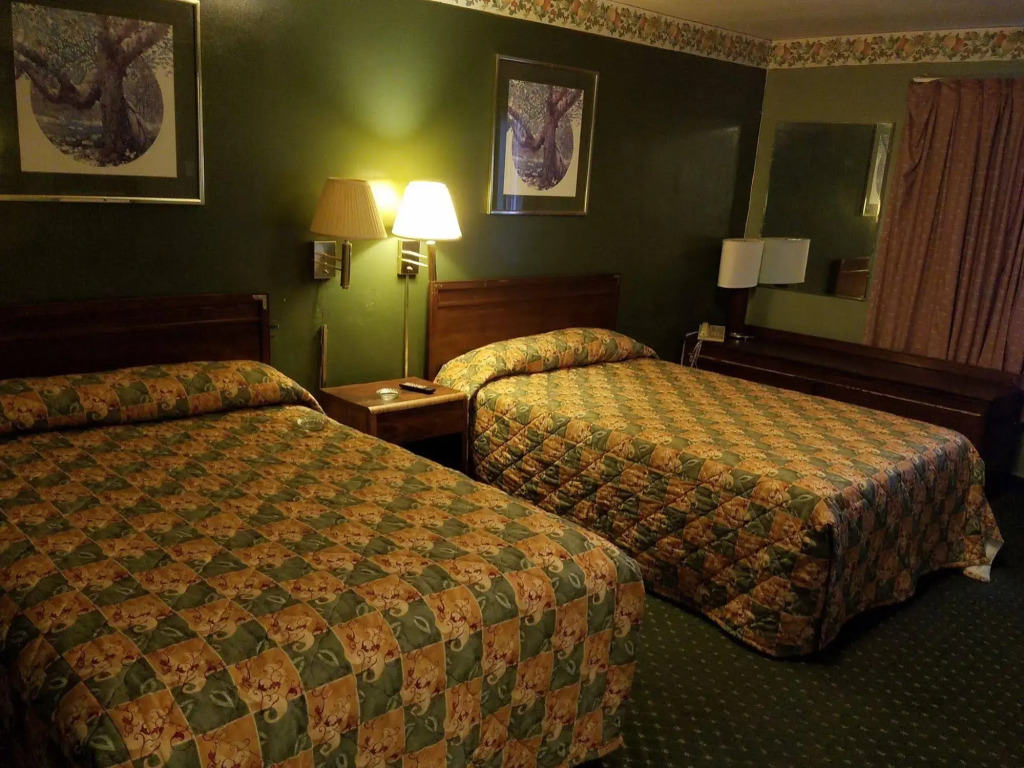 Budget Inn