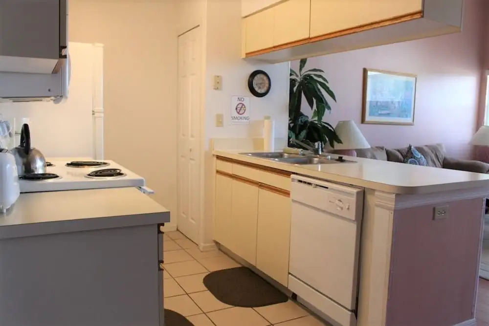 Cozy 2 Bedroom Condo Near Disney by Dreams VR