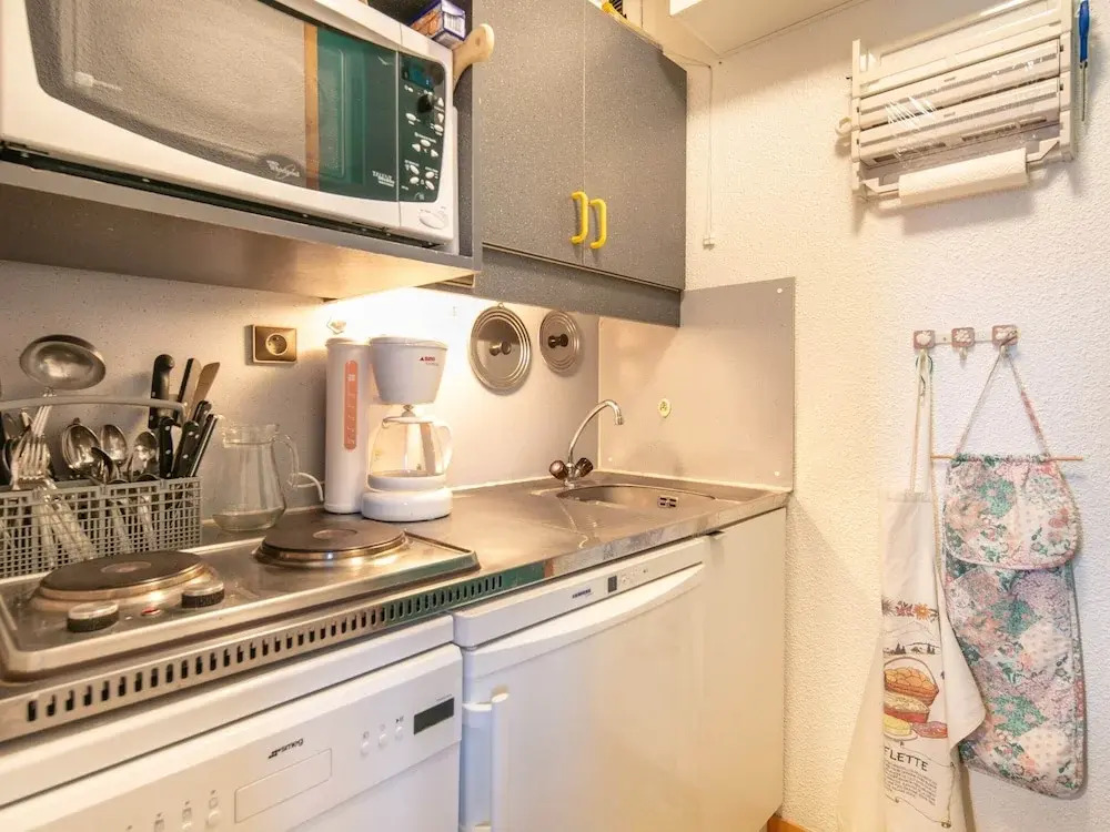 Studio in Doucy at the Foot of Ski Slopes