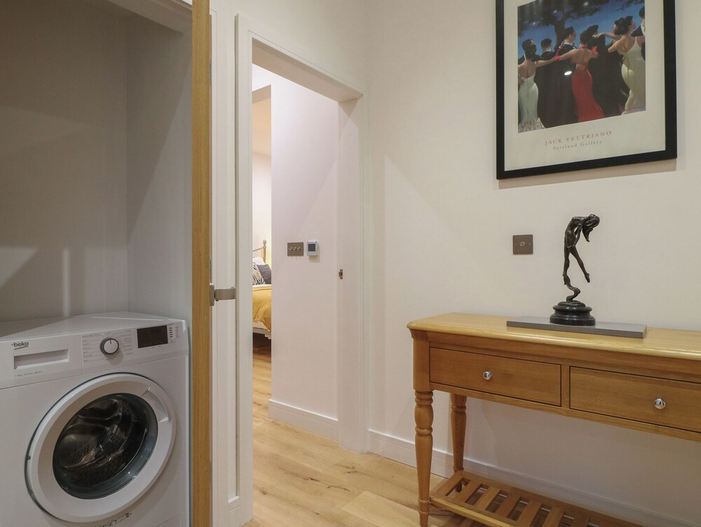 Oakwood Mews