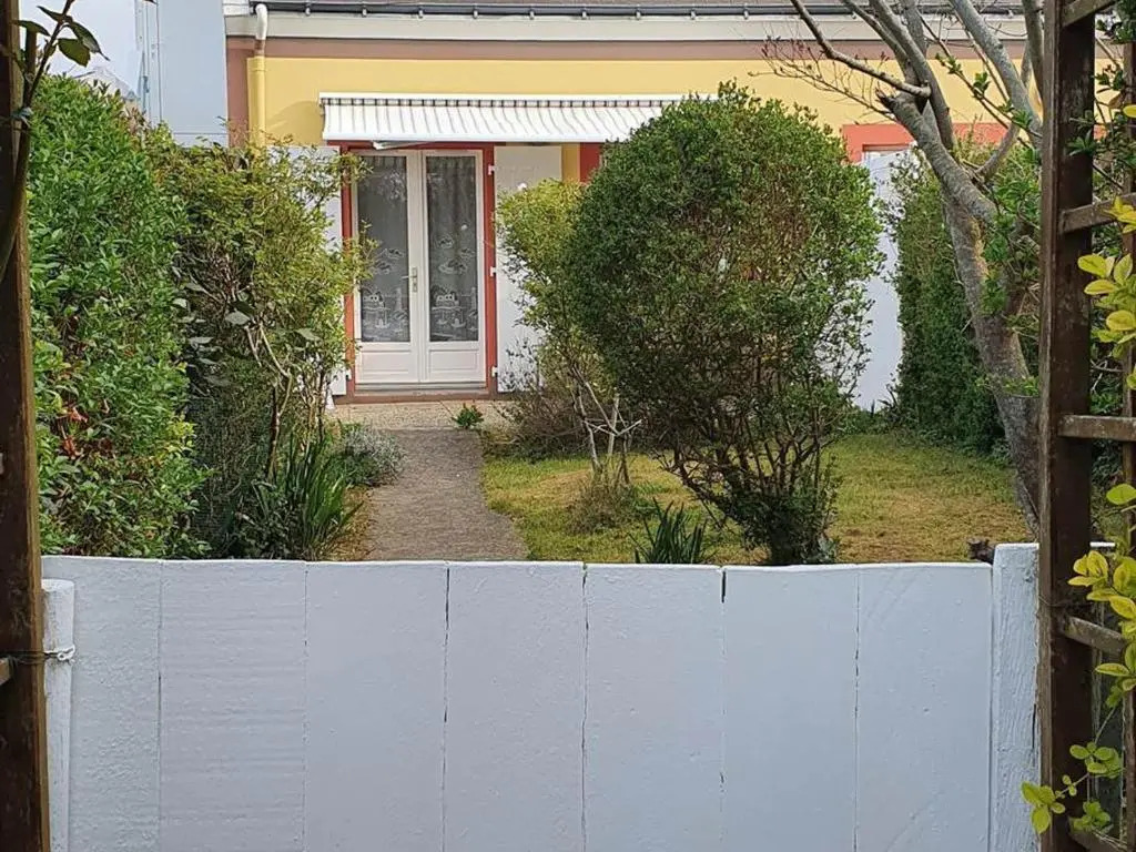 Appartement Le Palais, 2 pièces, 3 personnes - FR-1-418-171